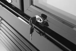 ARKTIC Glastür Kühlschrank mit Leuchtkasten 618L