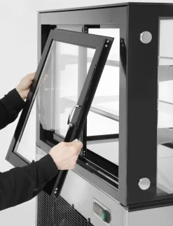 ARKTIC Kühlvitrine mit 2 Regalen 410L, 1215mm