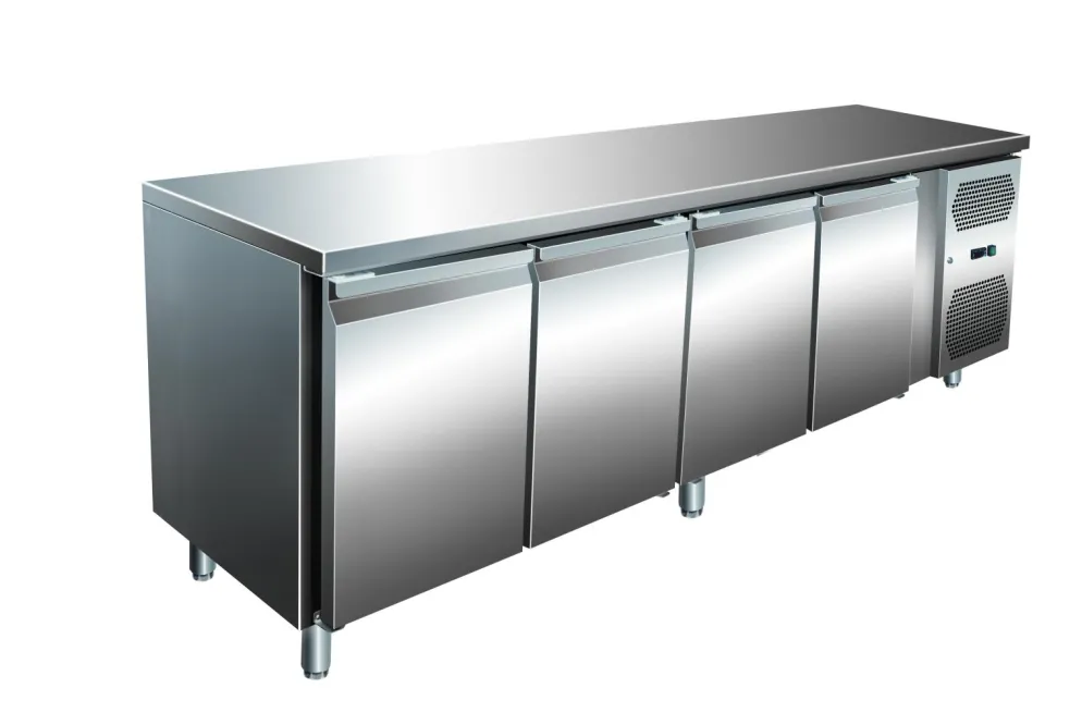 Kühltisch KT-VIP mit 4 Türen und Aufkantung, 2230x700x860 mm