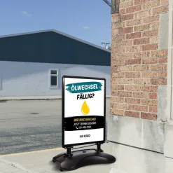 Kundenstopper SNE560 für Ölwechsel mit A1-Plakat & Logo