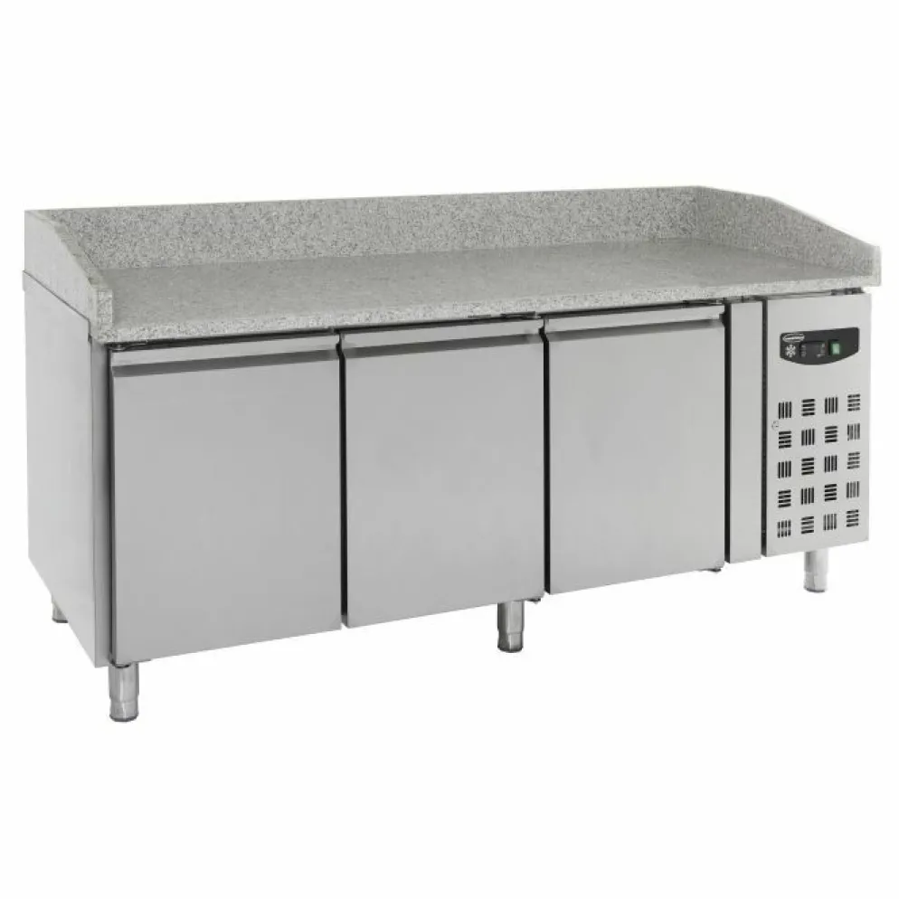 Pizzatisch Standard Line – 3 Türen, 580 Liter, Breite 2025mm
