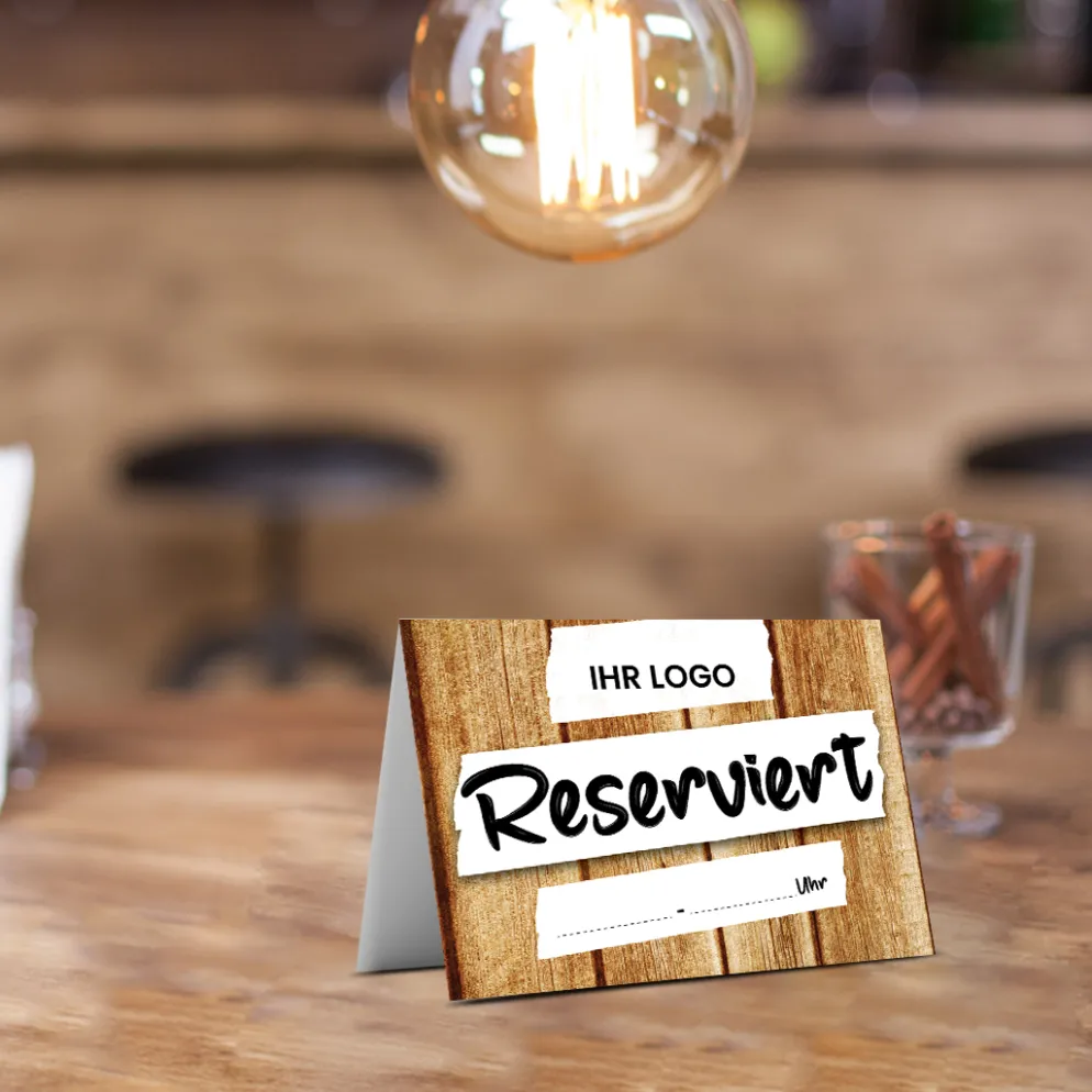 Reserviert-Tischschild Wood-Motiv mit Uhrzeit-Feld & Logo (250 Stk.)