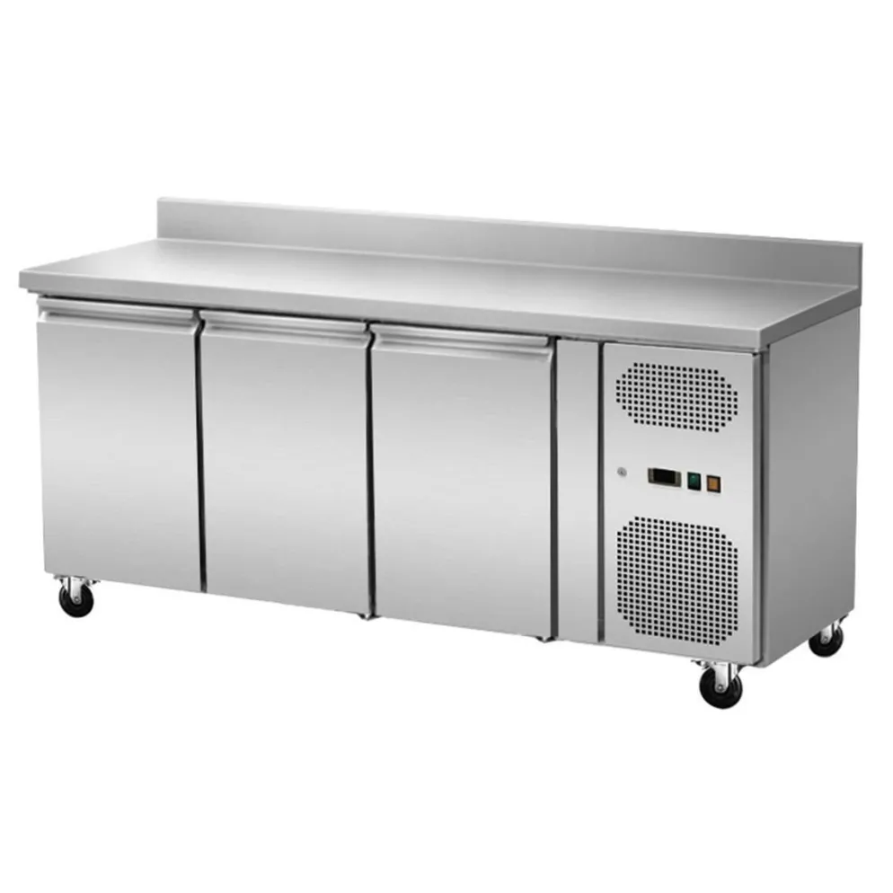 Skyrainbow Umluft-Kühltisch 3 Türen mit Aufkantung, Breite 1795x700 mm