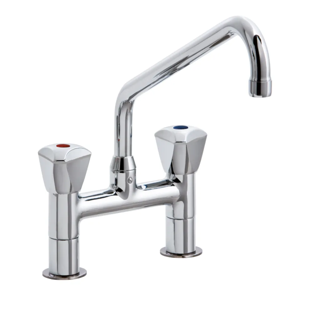 STYL Knebel-Mischbatterie mit Schwenkhahn 3/4 Zoll Wasseranschluß
