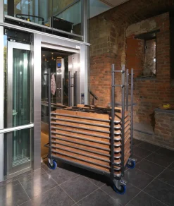 Transportwagen Bankettisch rechteckig, Größenverstellbar, Hammerschlag